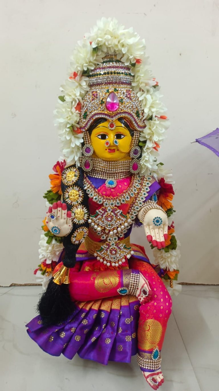 Varalakshmi Idol (22 inchs Size)